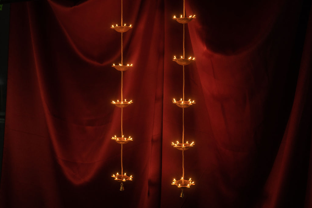 Pair of 5 Vertical Diyas