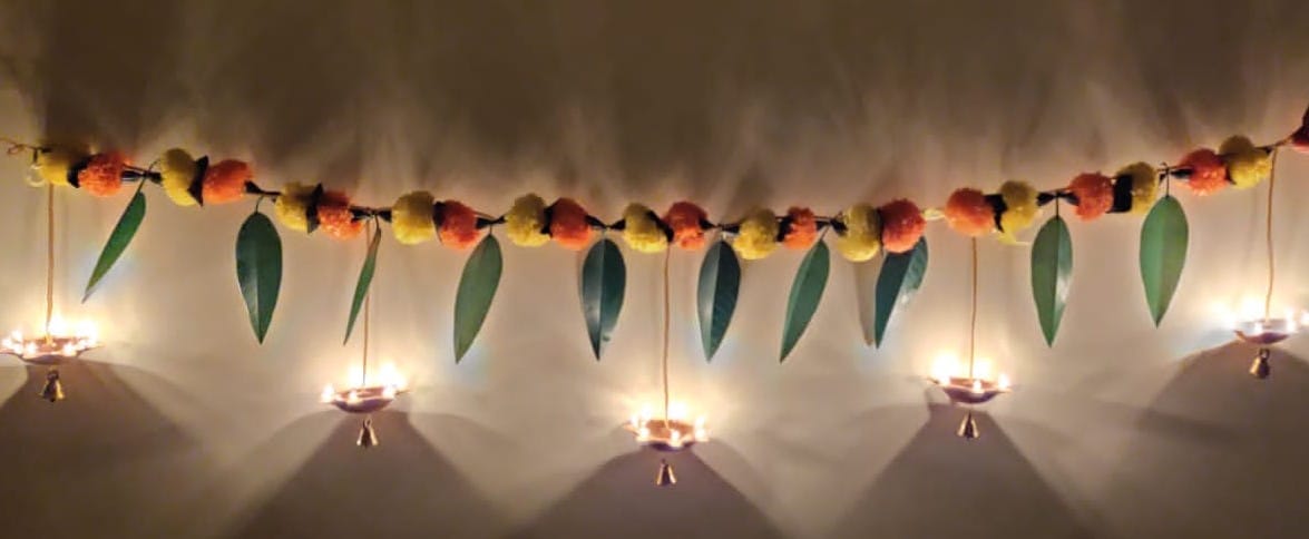 Horizontal Diyas