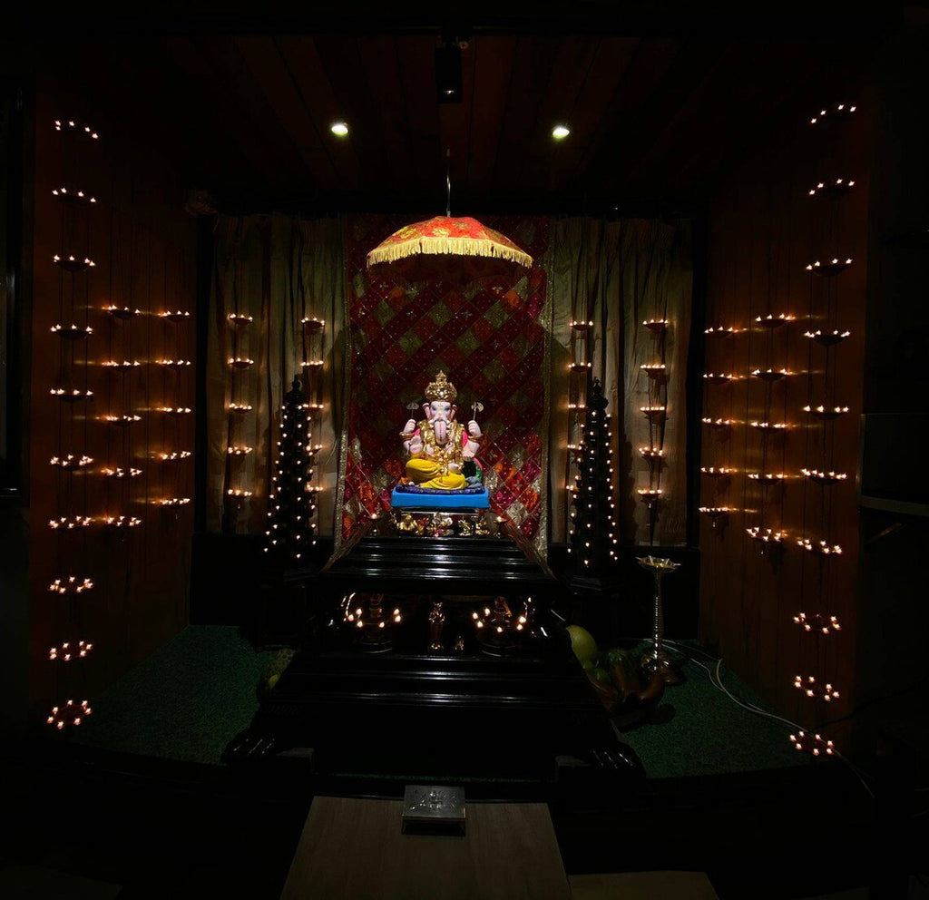 Pair of 7 Vertical Diyas